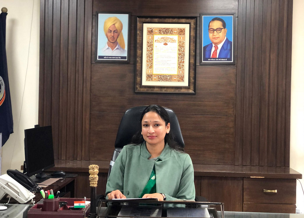 जिला प्रशासनिक परिसर के अंदर और बाहर 100 मीटर की परिधि में धरना, रैलियां करने पर प्रतिबंध
